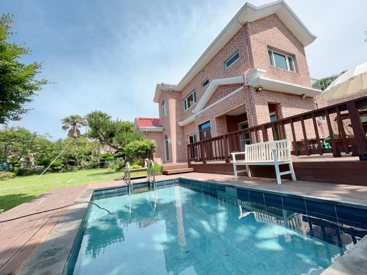 Semesterbostad Jeju Ocean Sky Village Pension