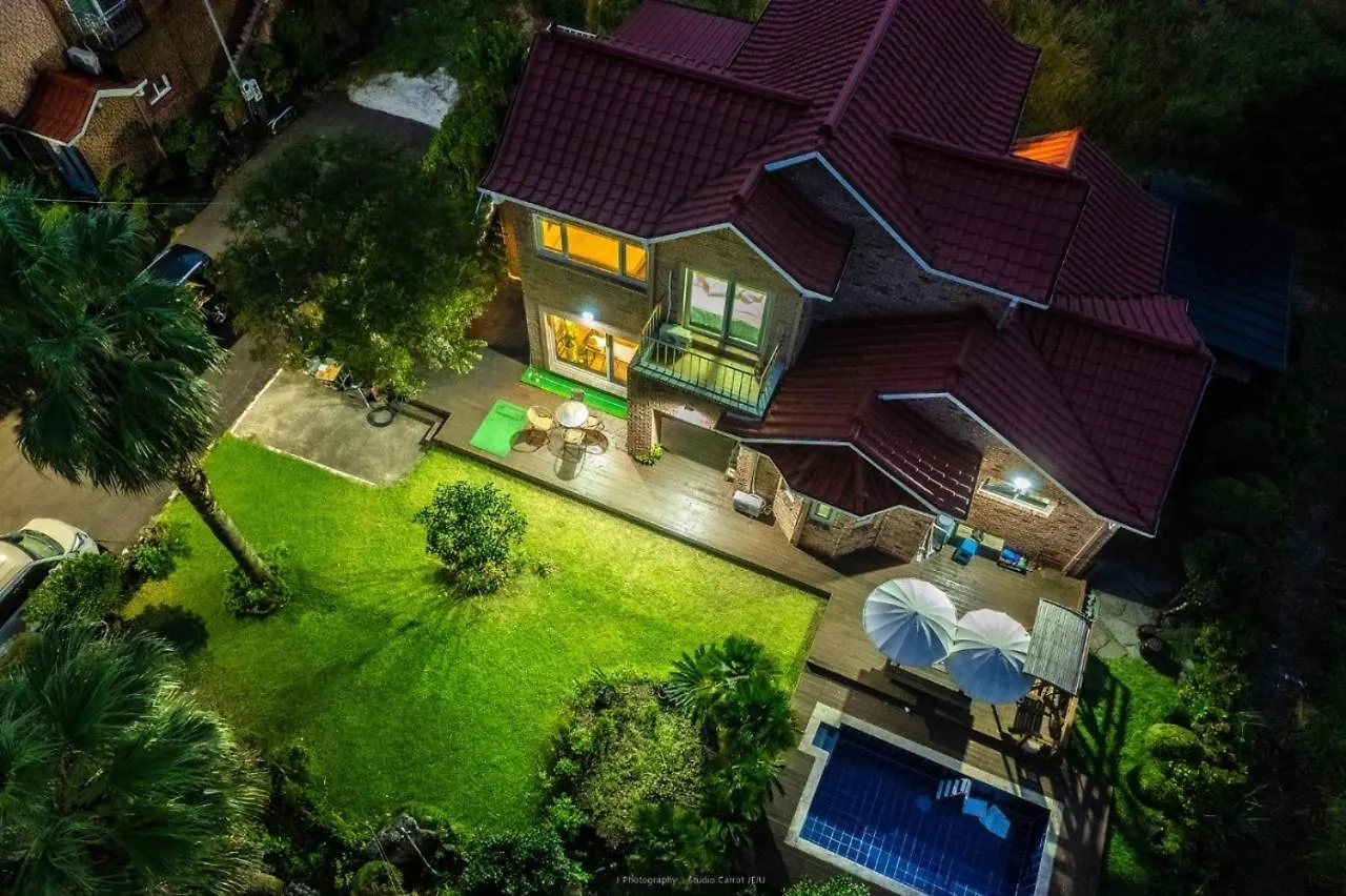 Jeju Ocean Sky Village Pension 0*,
